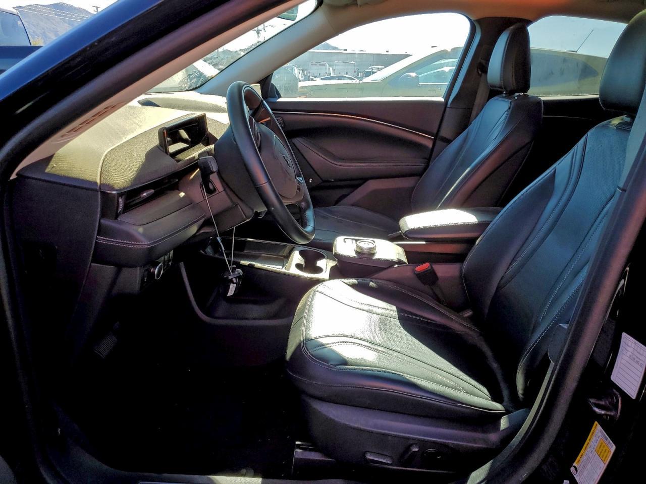 2023 Ford Mustang Mach-E Premium - Image 7