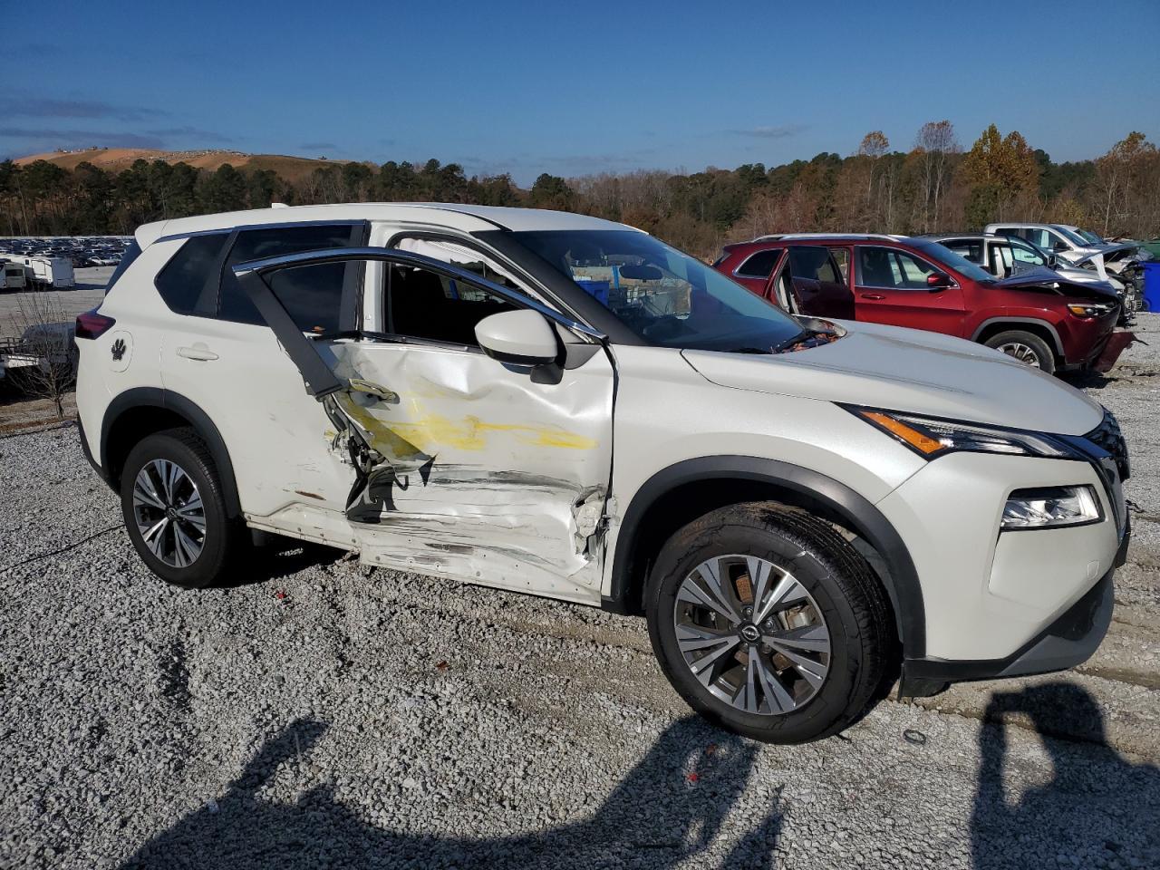 2023 Nissan Rogue Sv - Фото 4