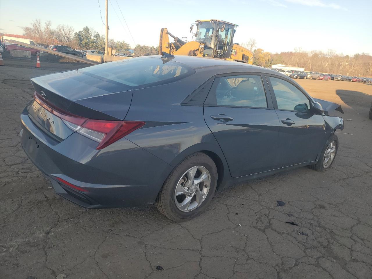 2023 Hyundai Elantra Se - Фото 3