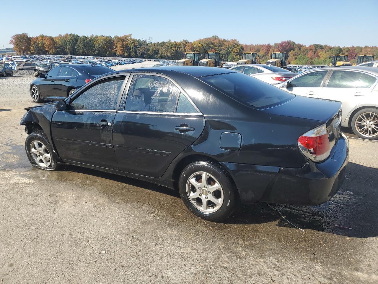 2005 Toyota Camry Le - Фото 2