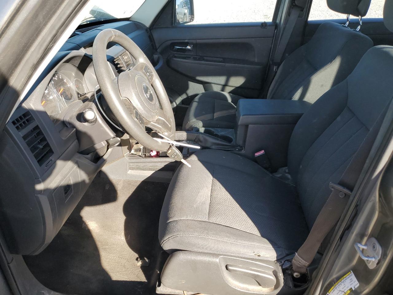 2012 Jeep Liberty Sport - Фото 7