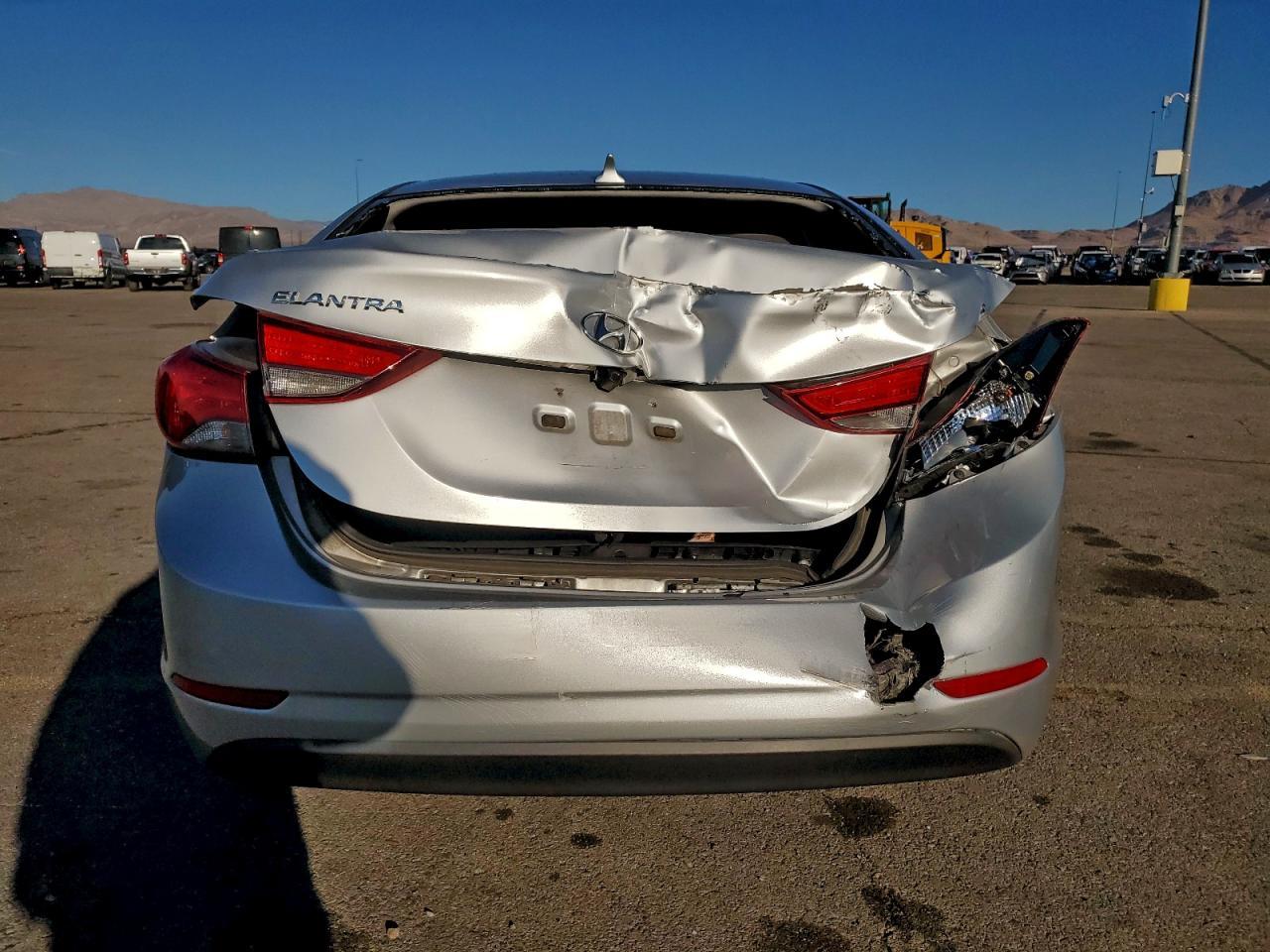 2014 Hyundai Elantra Se - Фото 6