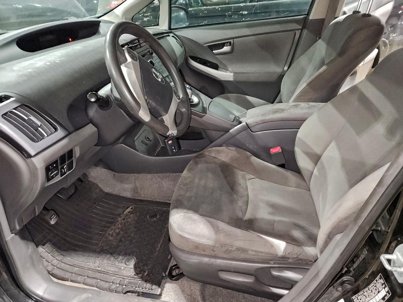 2011 Toyota Prius - Фото 7