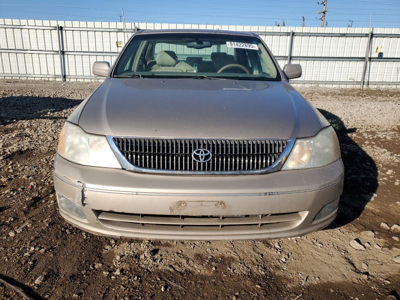 2000 Toyota Avalon - Image 5
