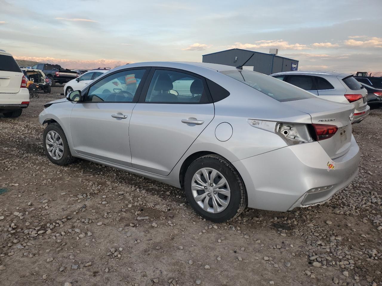 2021 Hyundai Accent Se - Image 2