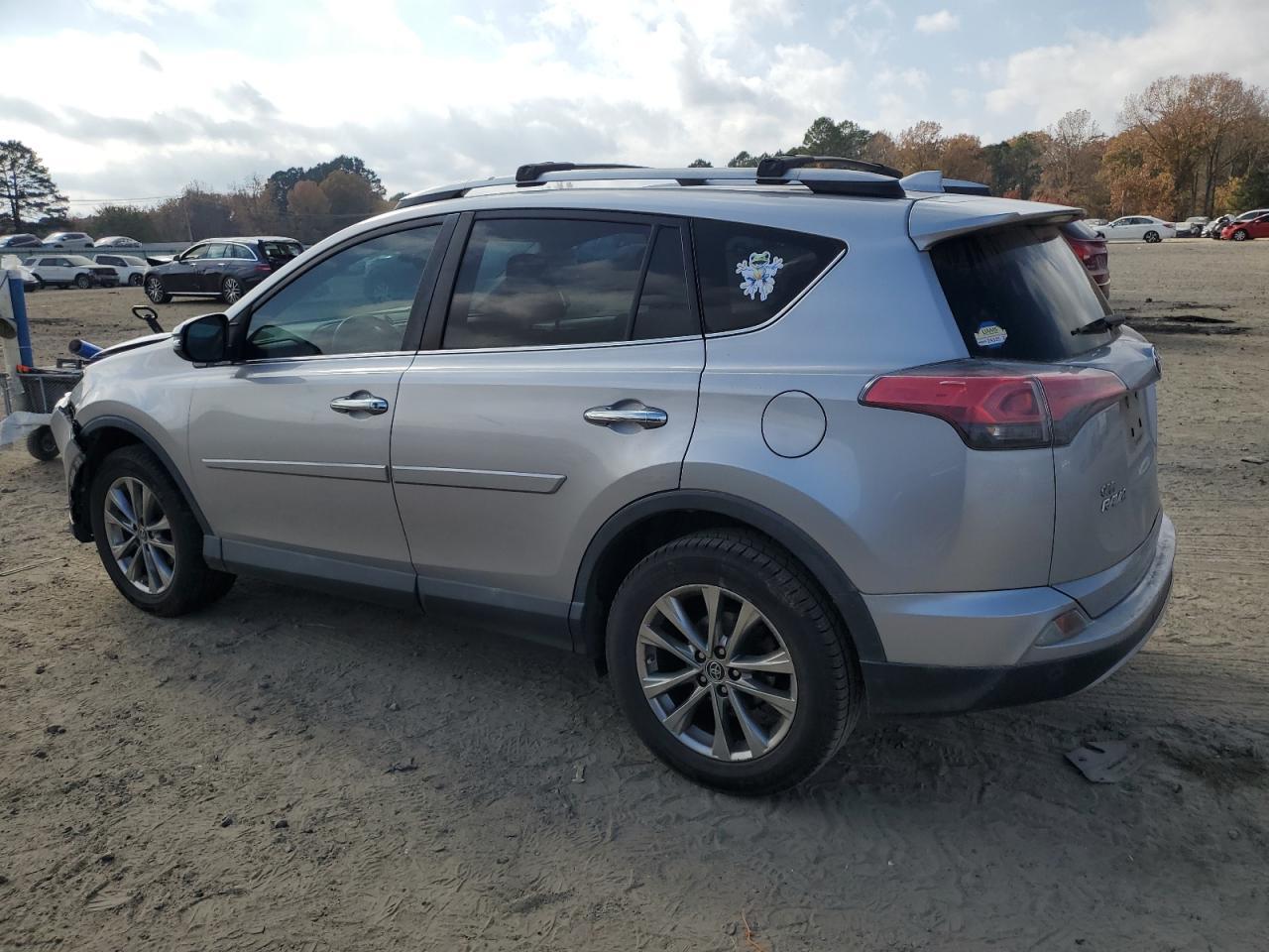 2017 Toyota Rav4 Limited - Фото 2