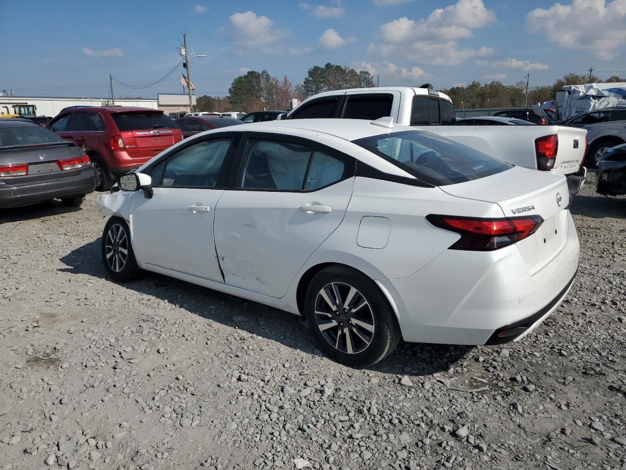 2025 Nissan Versa Sv - Фото 2