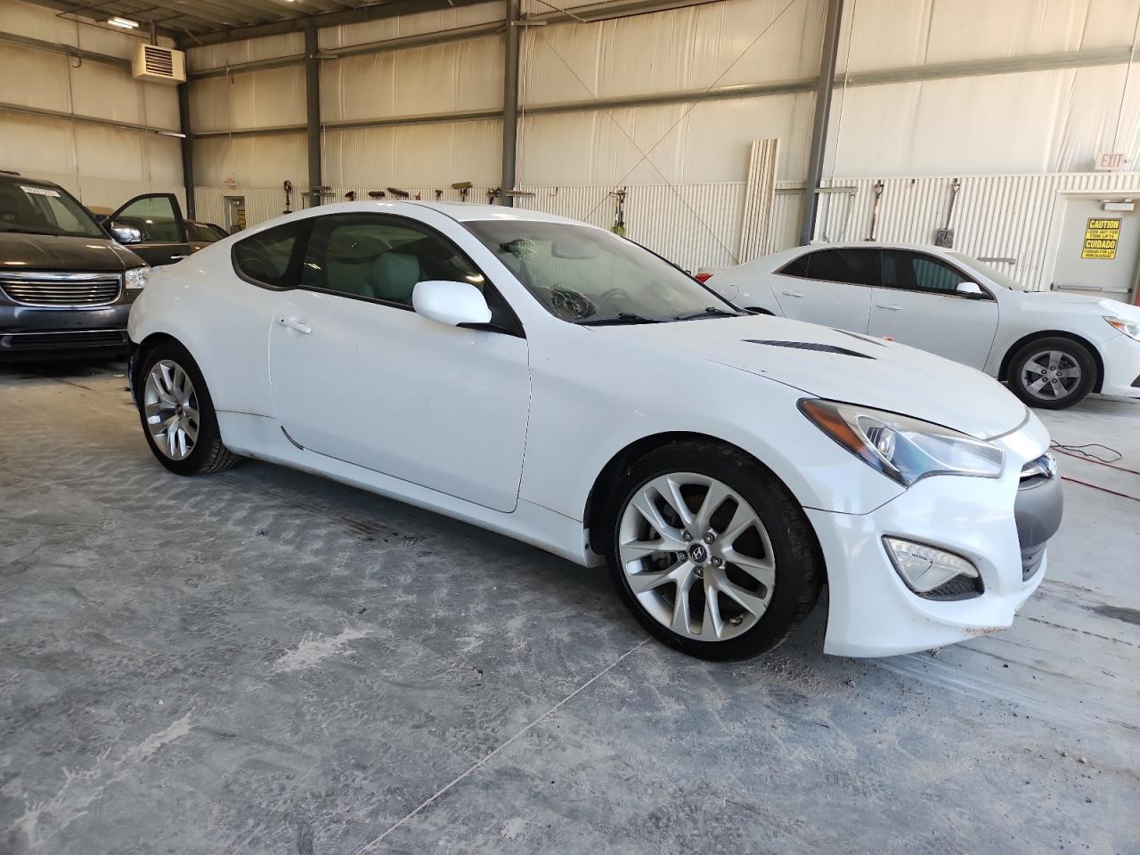 2014 Hyundai Genesis Coupe 2.0T - Фото 4