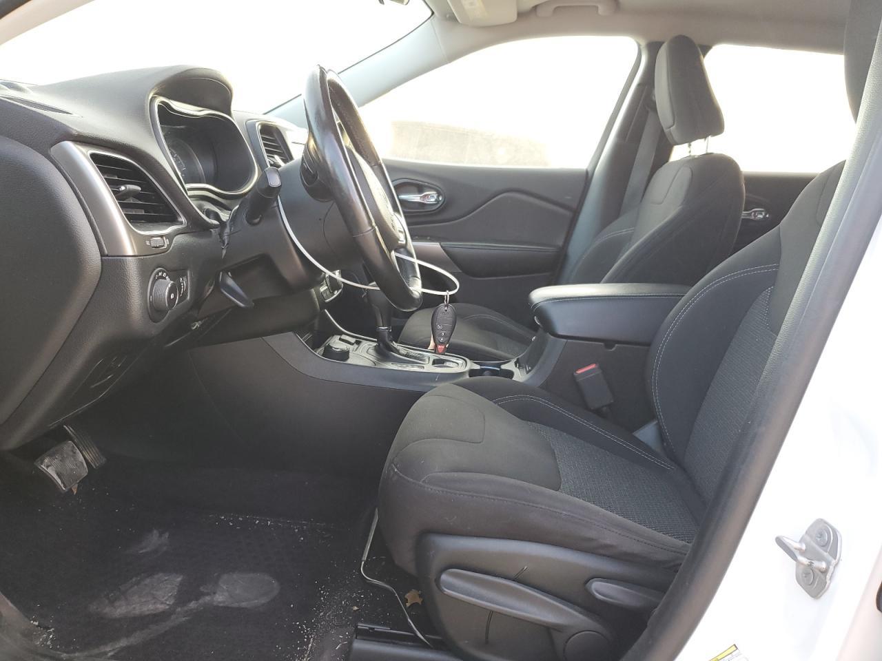 2019 Jeep Cherokee Latitude - Image 7