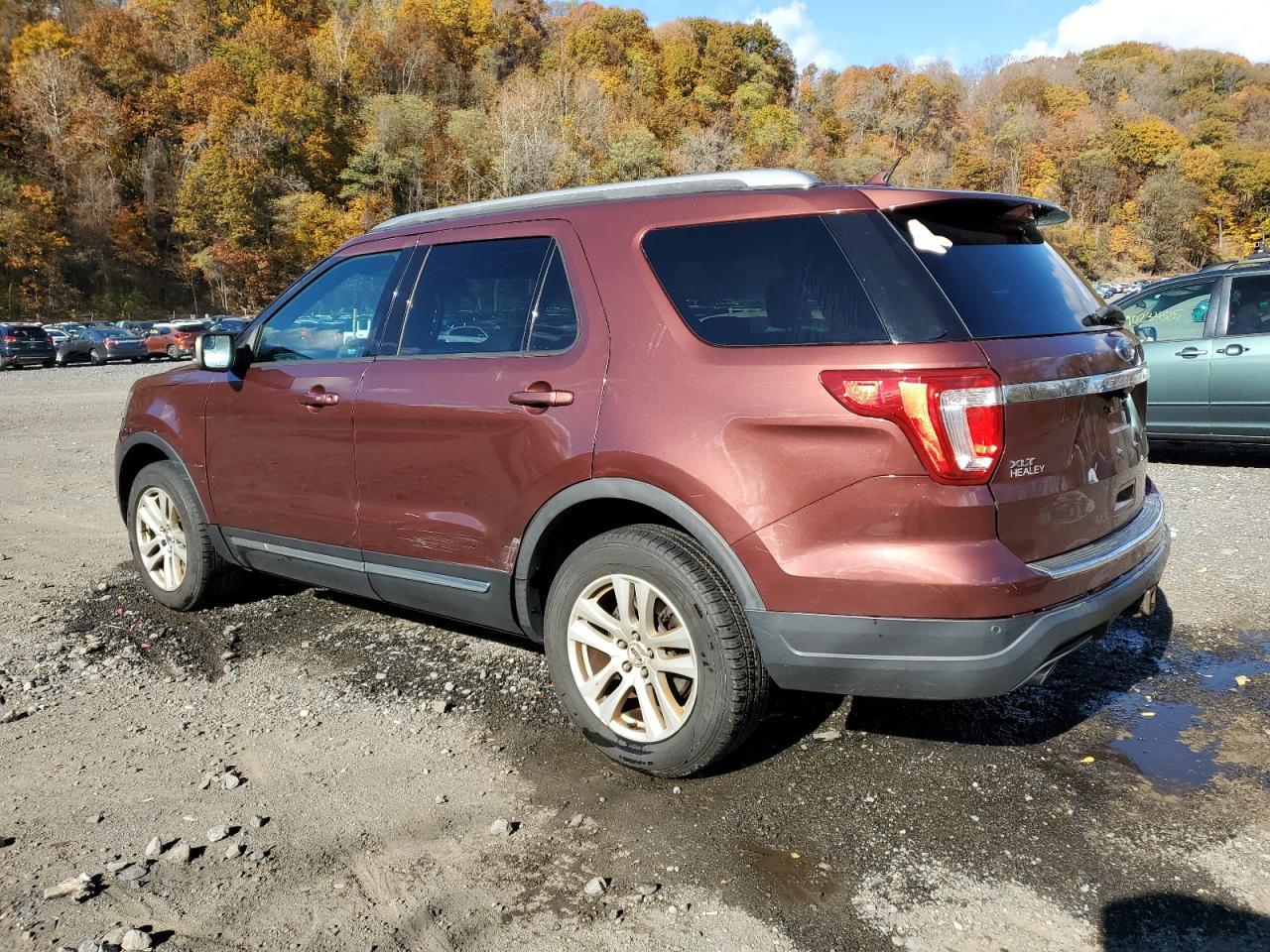 2018 Ford Explorer Xlt - Фото 2