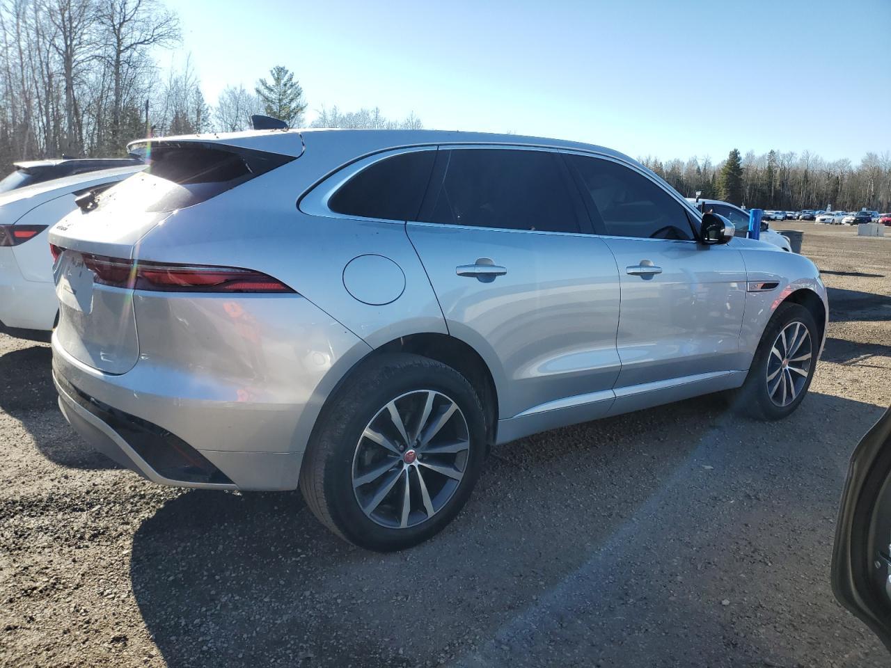2022 Jaguar F-Pace R-Dynamic S - Фото 3