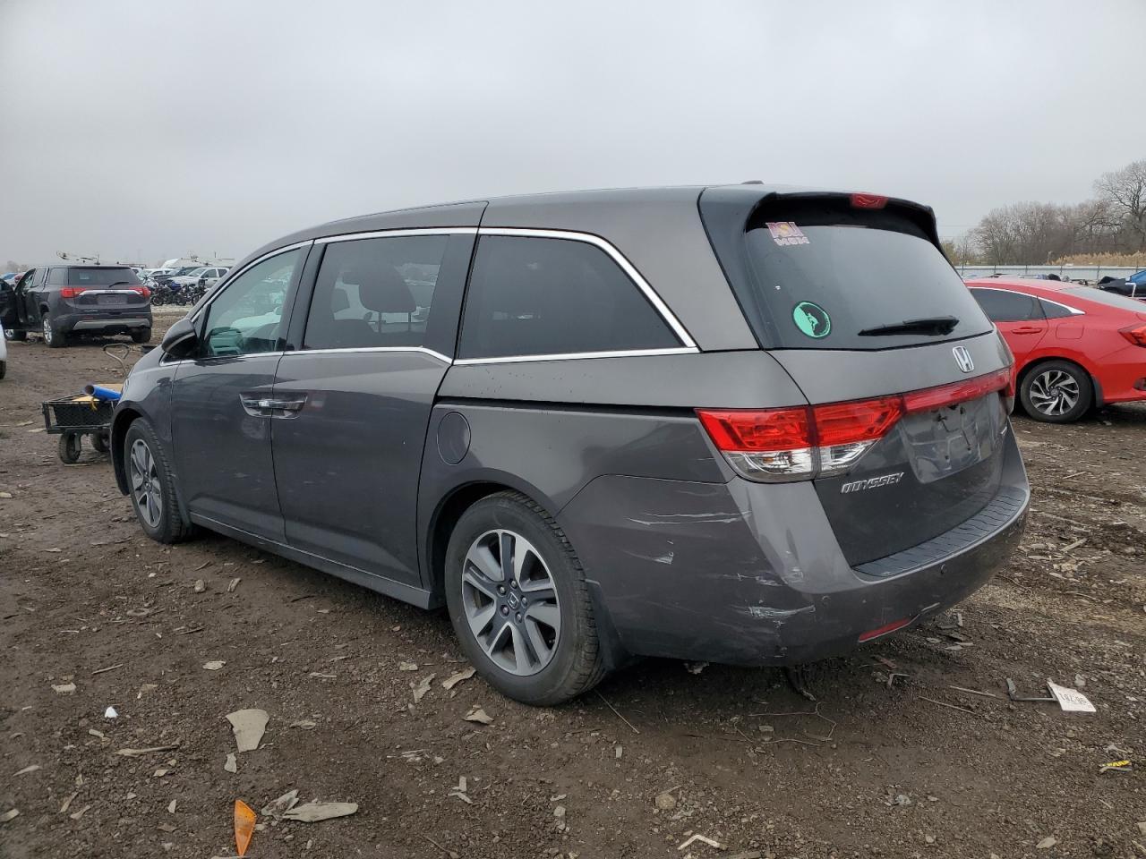 2015 Honda Odyssey Touring - Фото 2