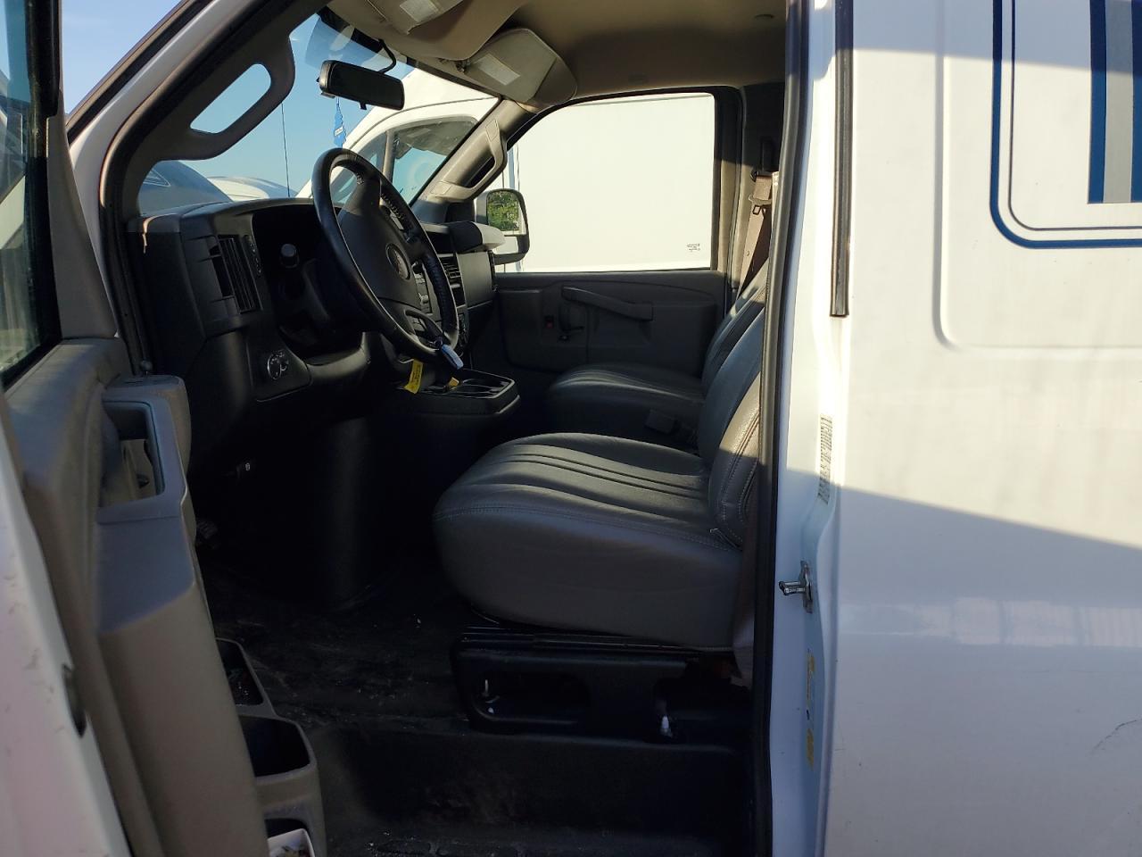 2023 GMC Savana G2500 Cargo * R & D * Pri Fleet * - Фото 7