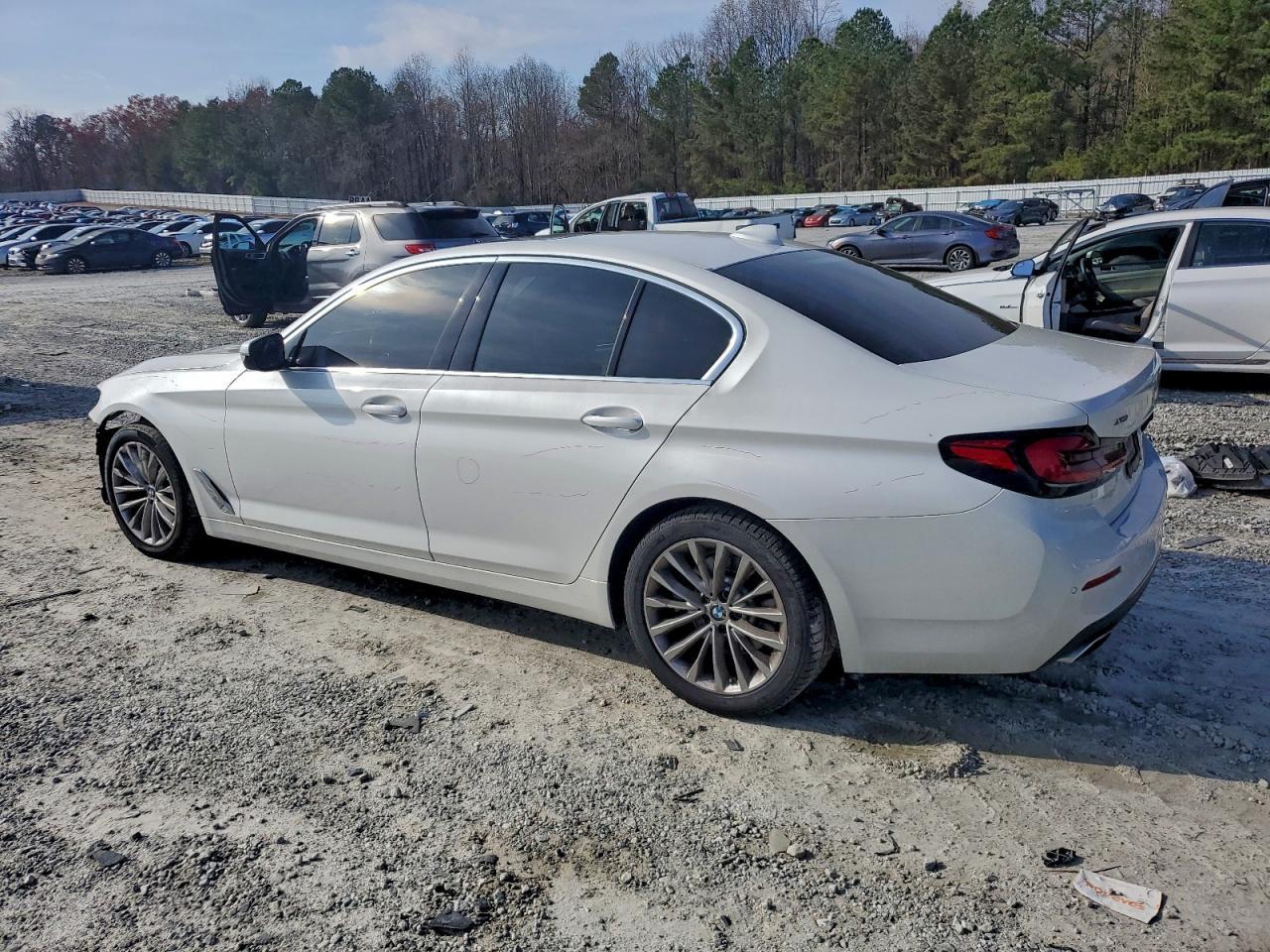 2023 BMW 530 Xi - Фото 2