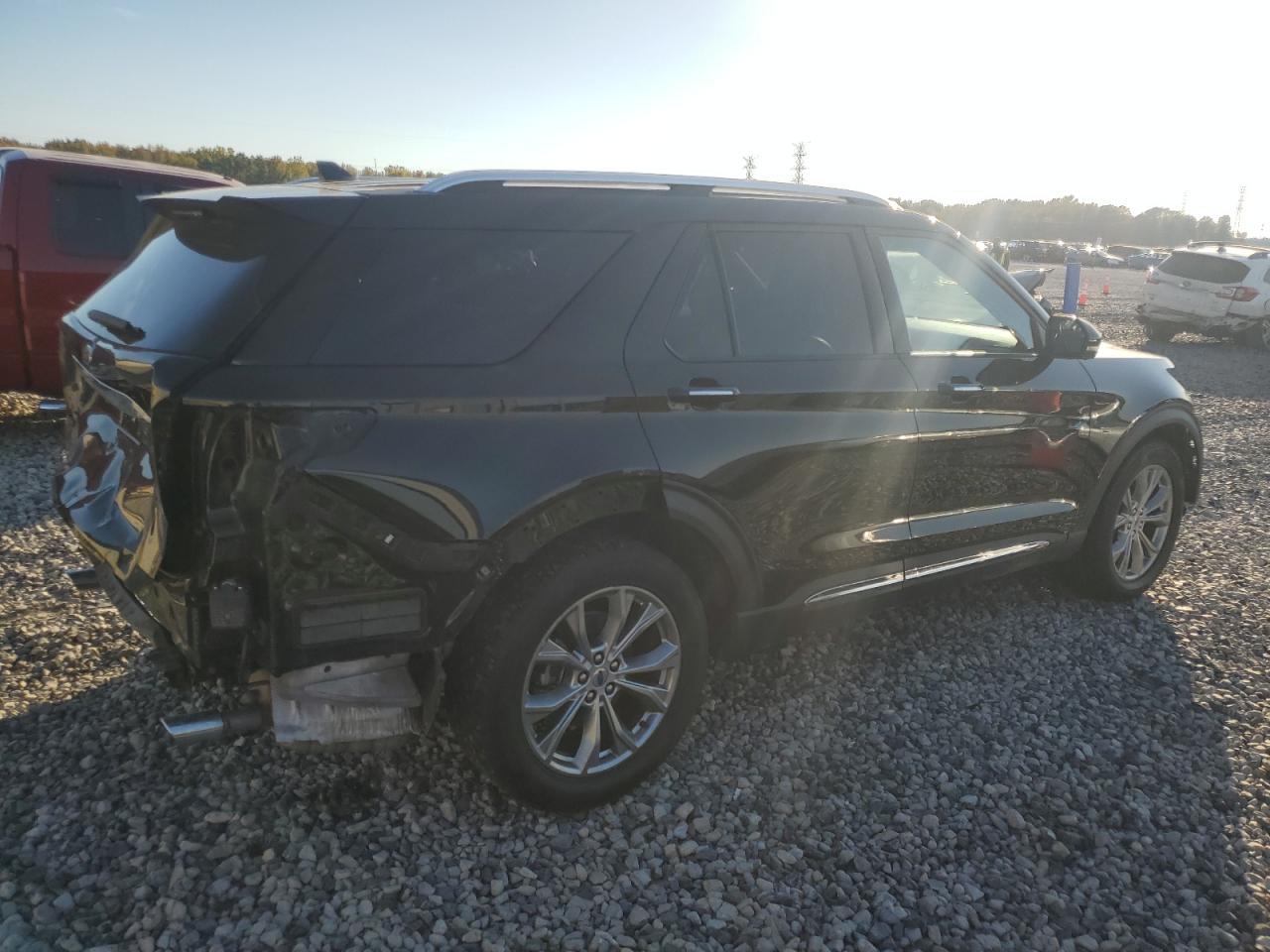2022 Ford Explorer Limited - Фото 3