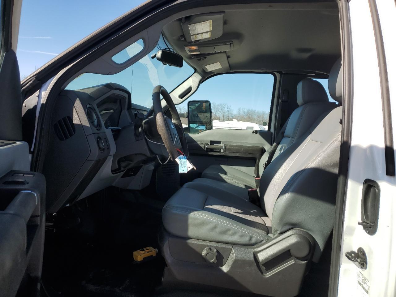 2015 Ford F450 Super - Фото 7