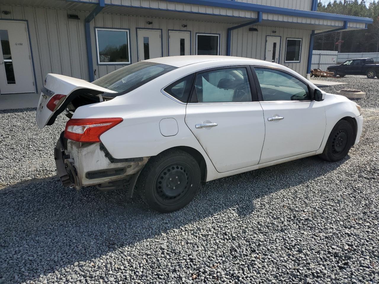 2016 Nissan Sentra S - Фото 3
