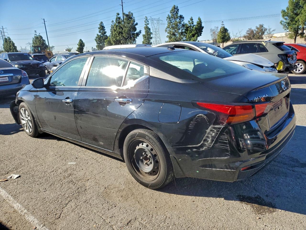 2019 Nissan Altima S - Image 2