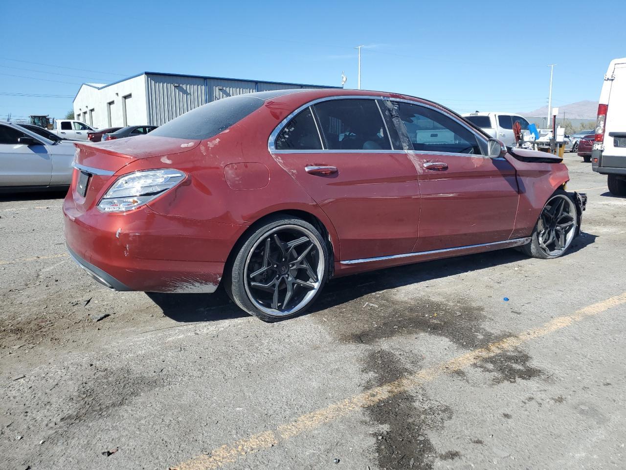 2016 Mercedes-Benz C 300 - Фото 3