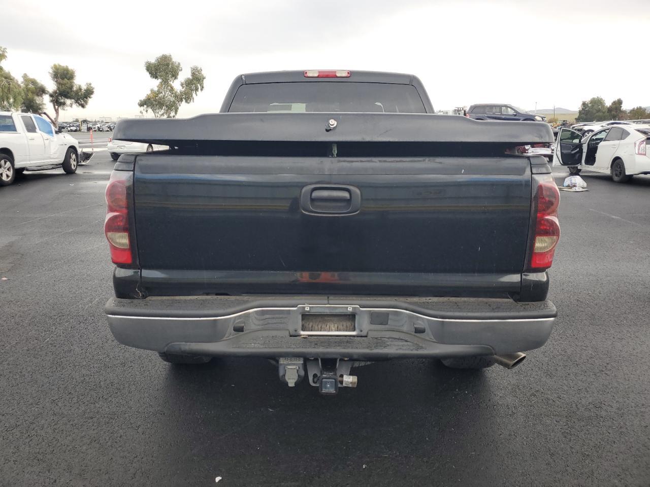 2004 Chevrolet Silverado K1500 - Image 6