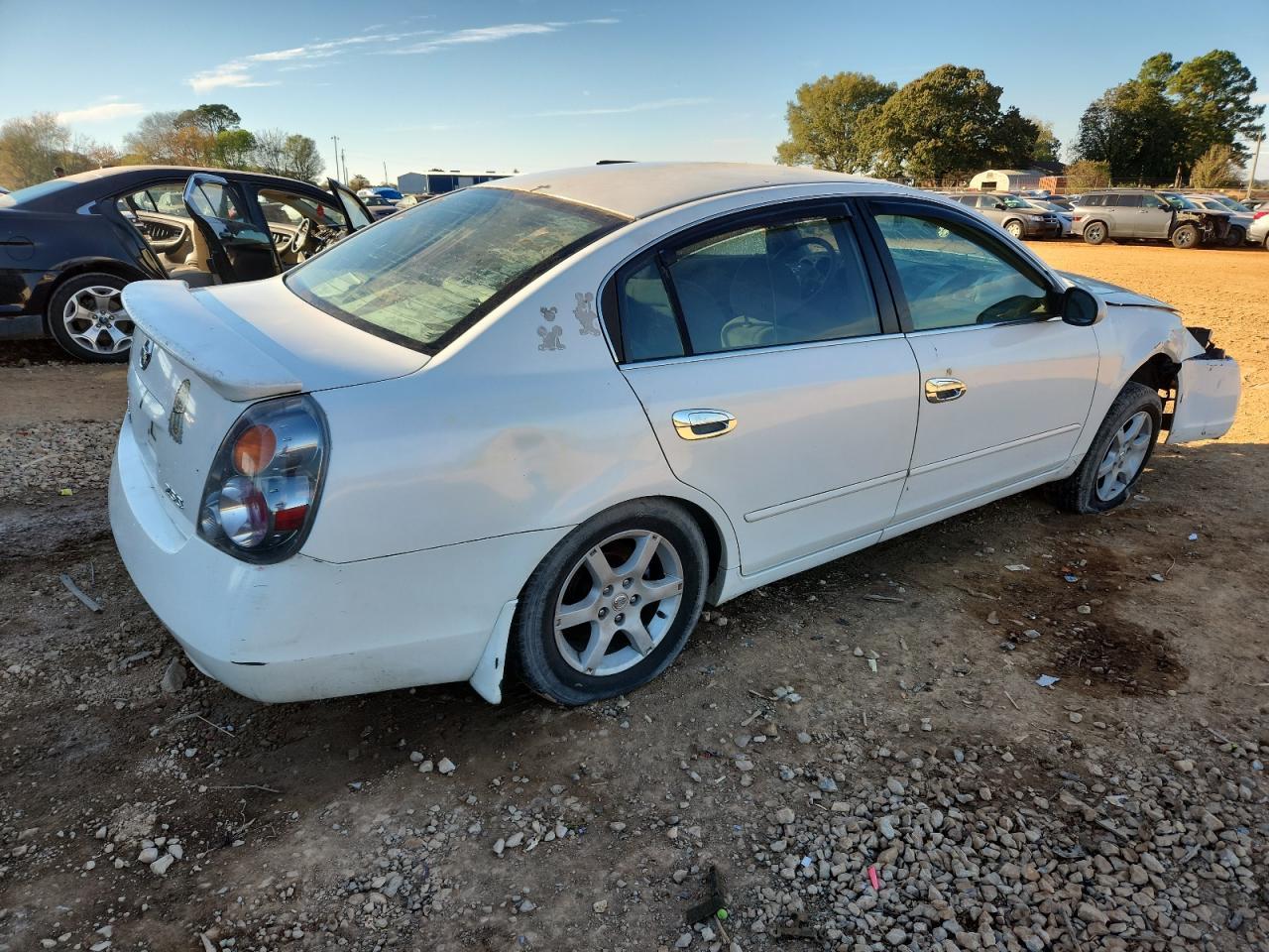 2004 Nissan Altima 2.5 - Фото 3