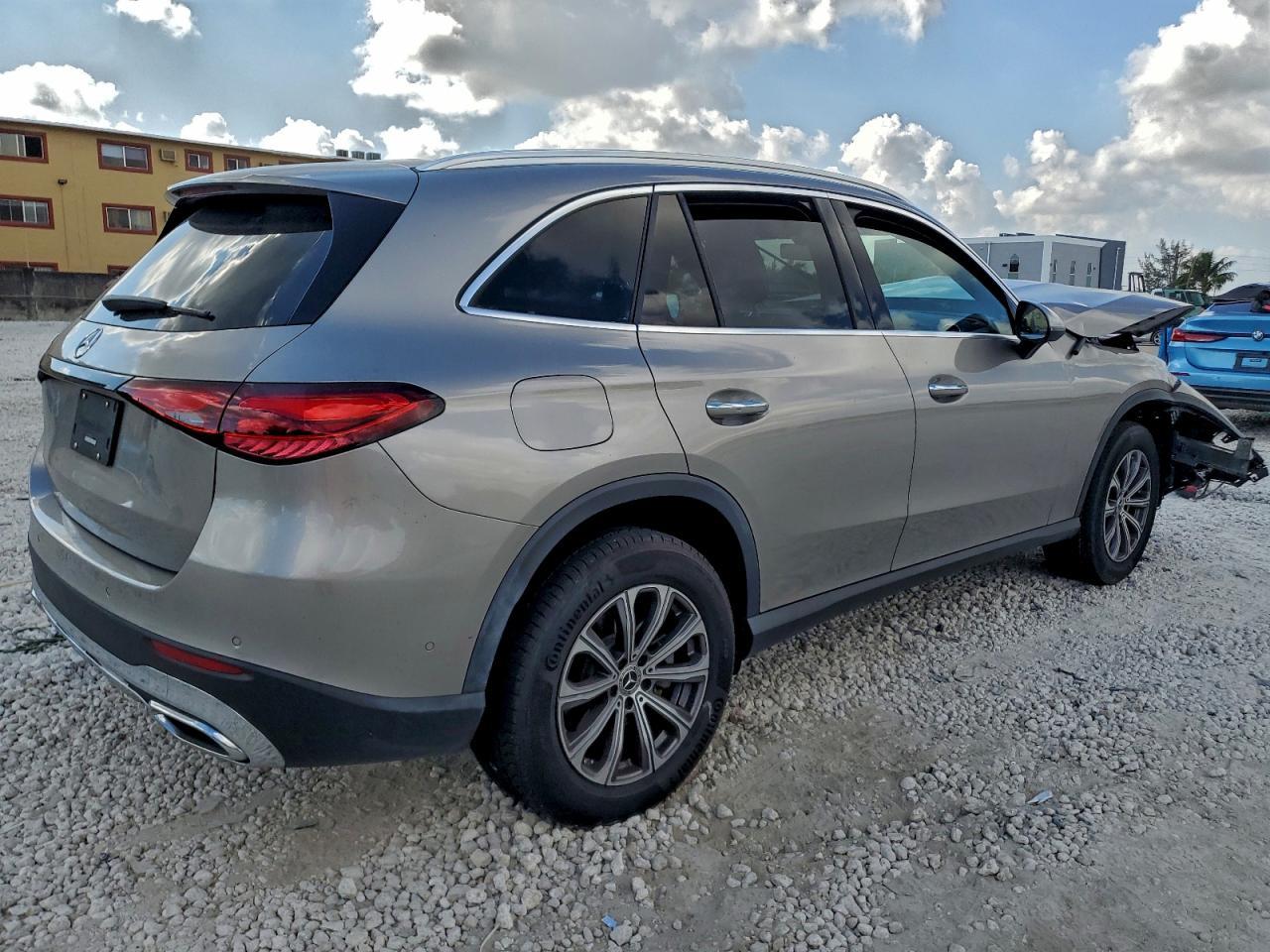 2023 Mercedes-Benz Glc 300 - Фото 3
