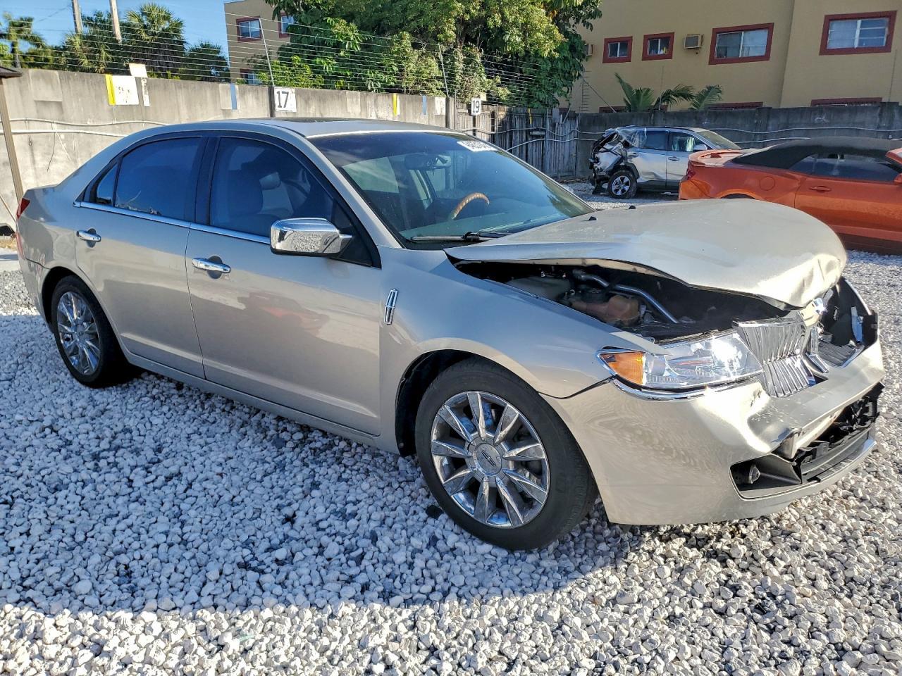 2010 Lincoln Mkz - Фото 4
