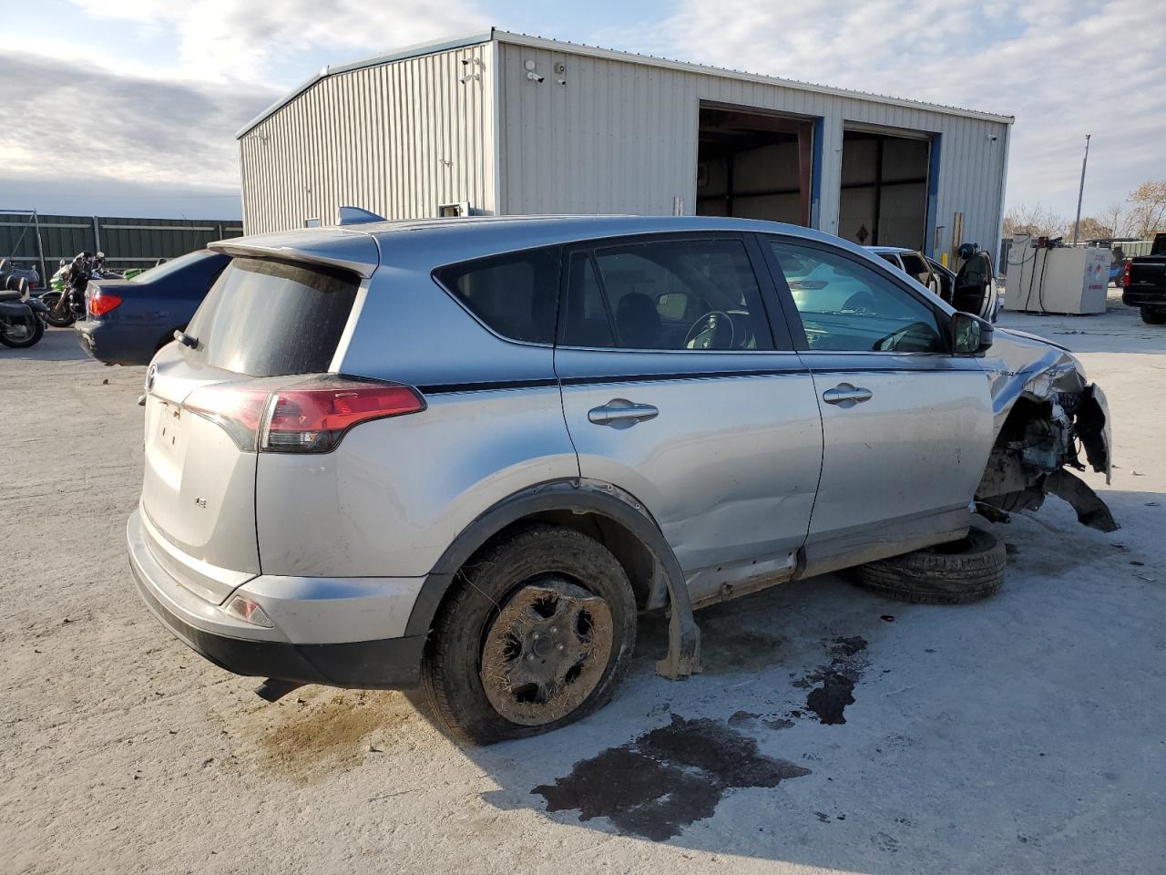 2018 Toyota Rav4 Le - Фото 3