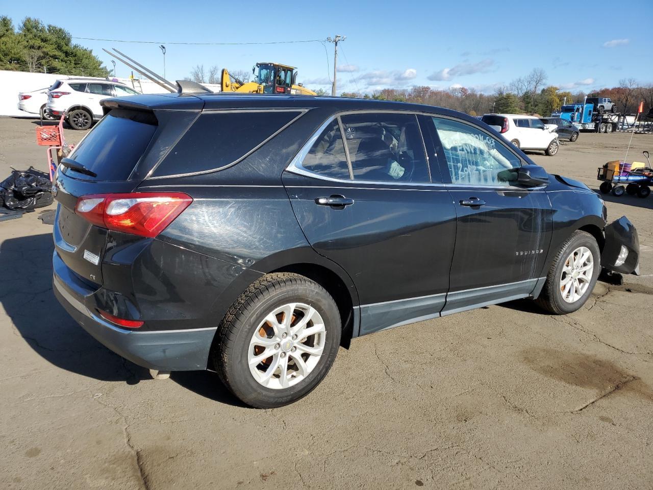 2018 Chevrolet Equinox Lt - Image 3