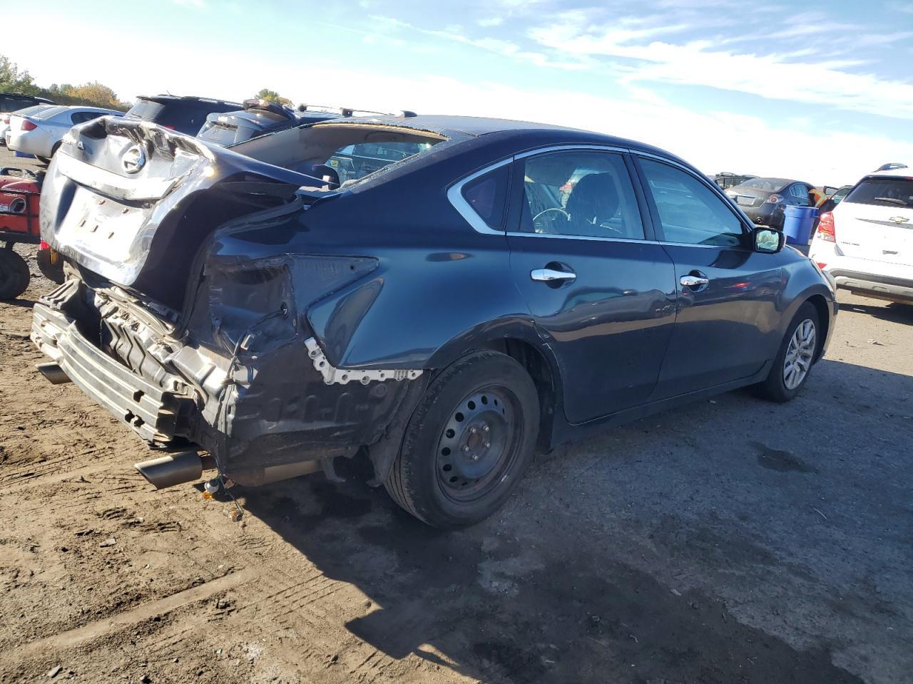 2015 Nissan Altima 2.5 - Фото 3