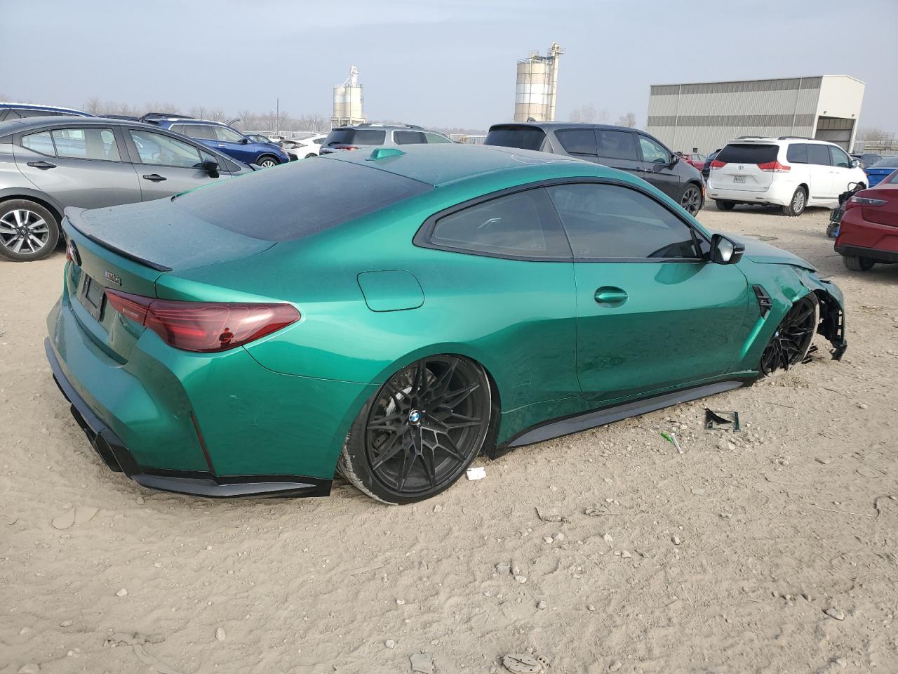 2025 BMW M4 Competition - Фото 3