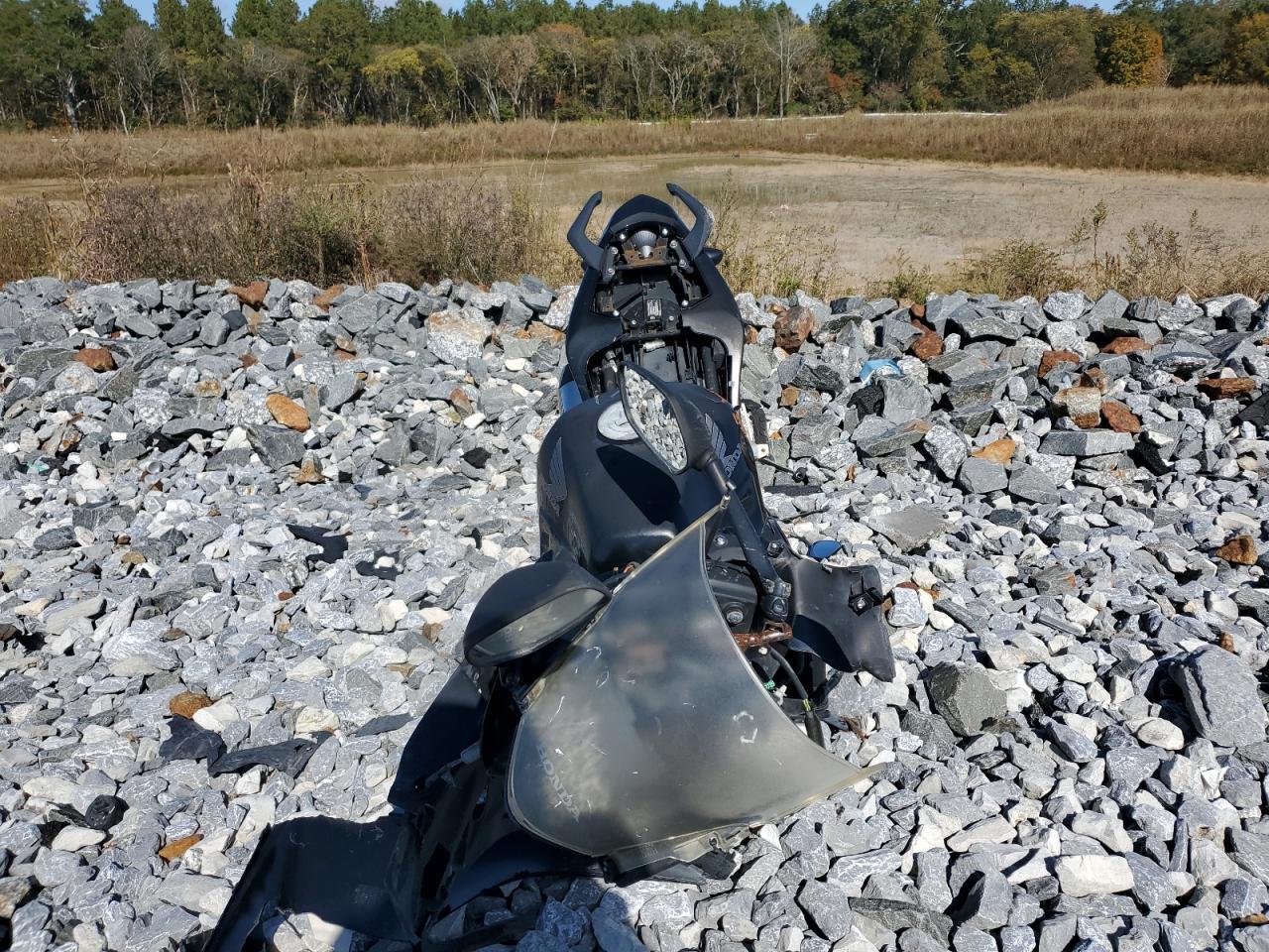 2015 Honda Cbr500 R - Image 2