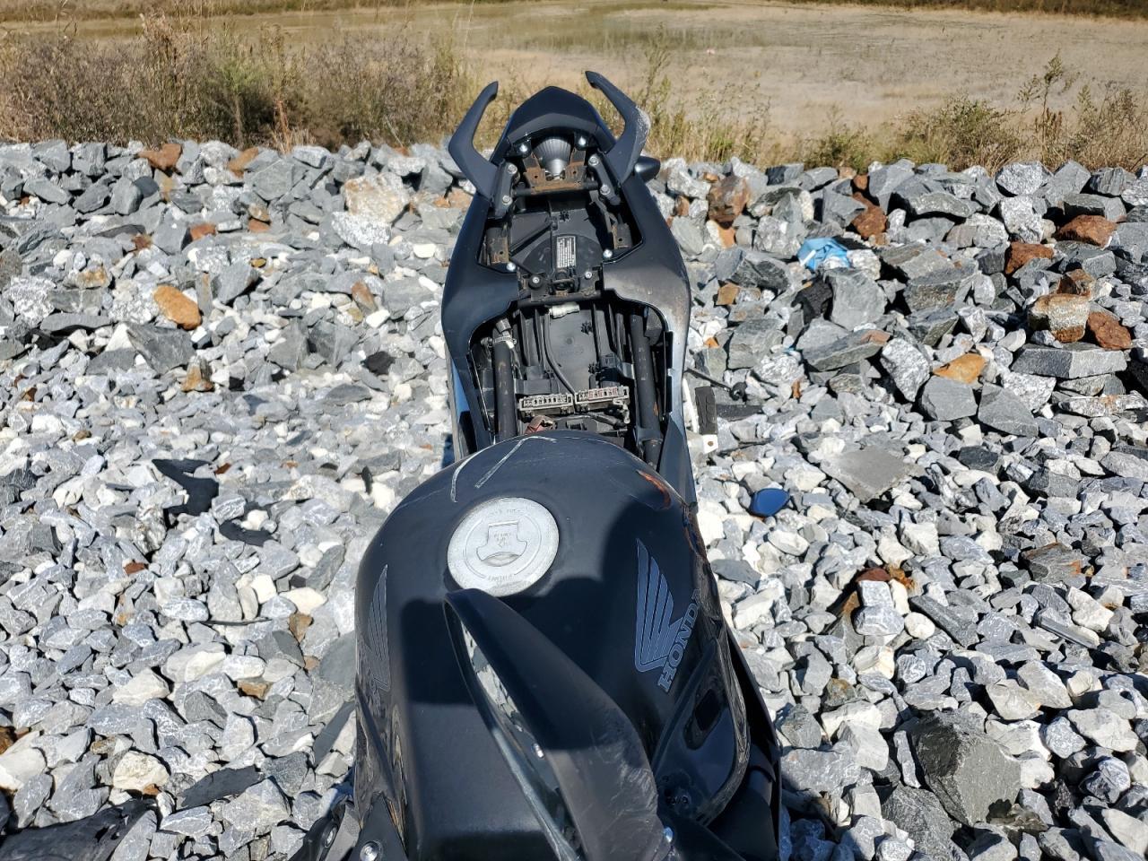 2015 Honda Cbr500 R - Image 5