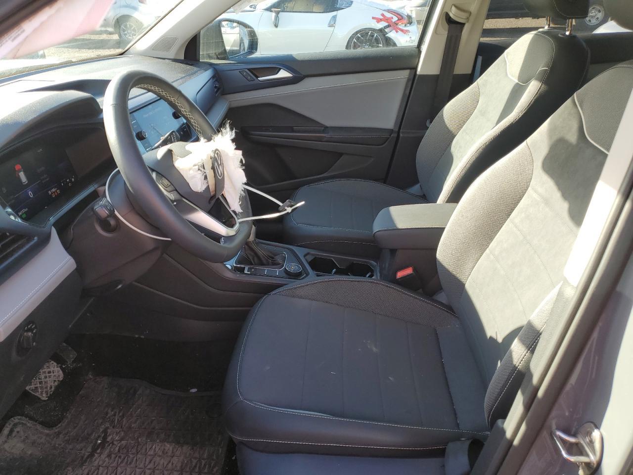 2024 Volkswagen Taos Se - Фото 7