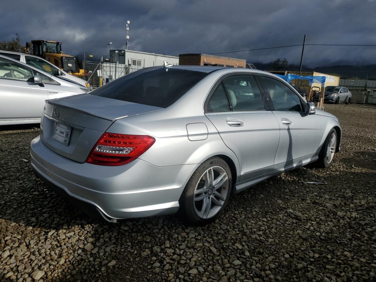 2013 Mercedes-Benz C 250 - Фото 2