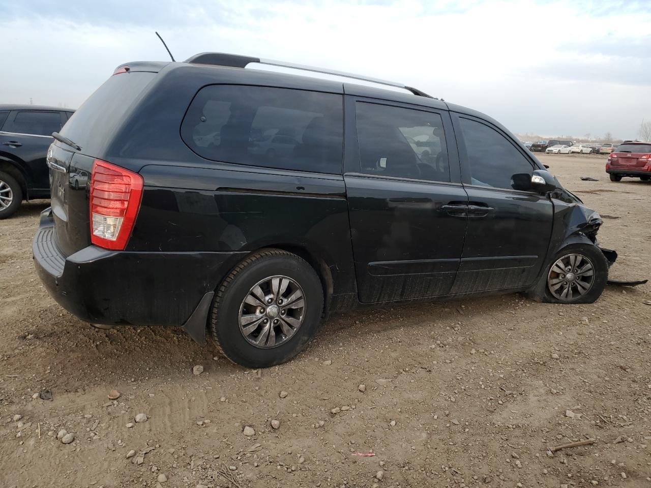 2012 Kia Sedona Lx - Image 3