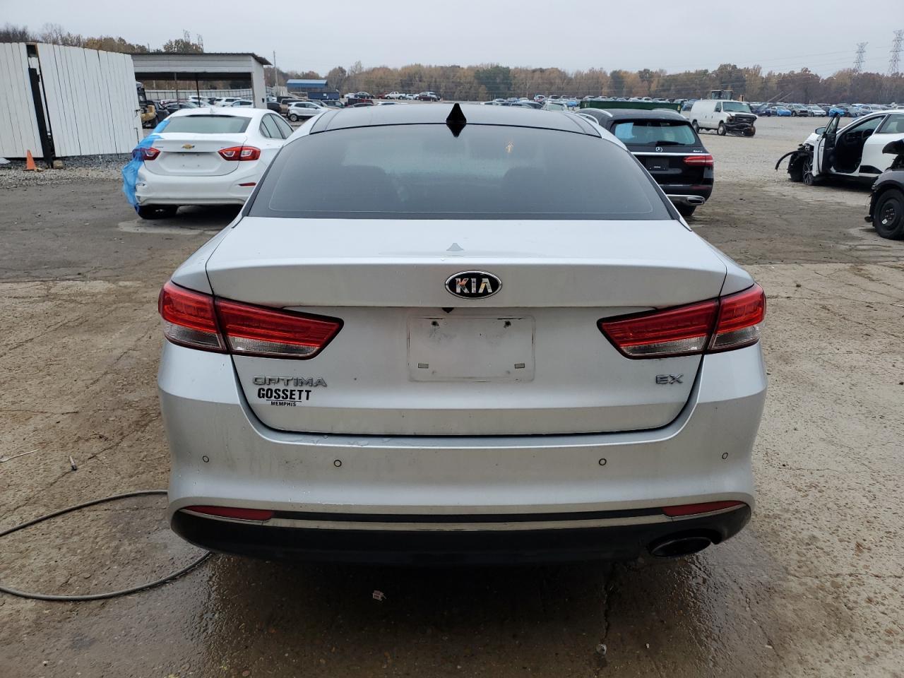 2017 Kia Optima Ex - Image 6