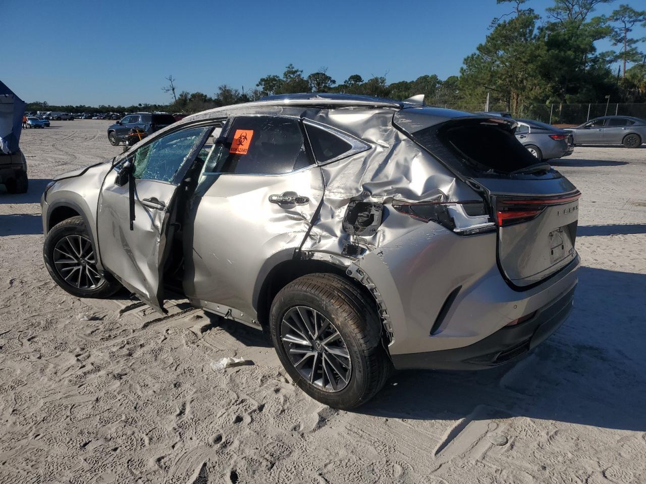 2023 Lexus Nx 350 - Image 2