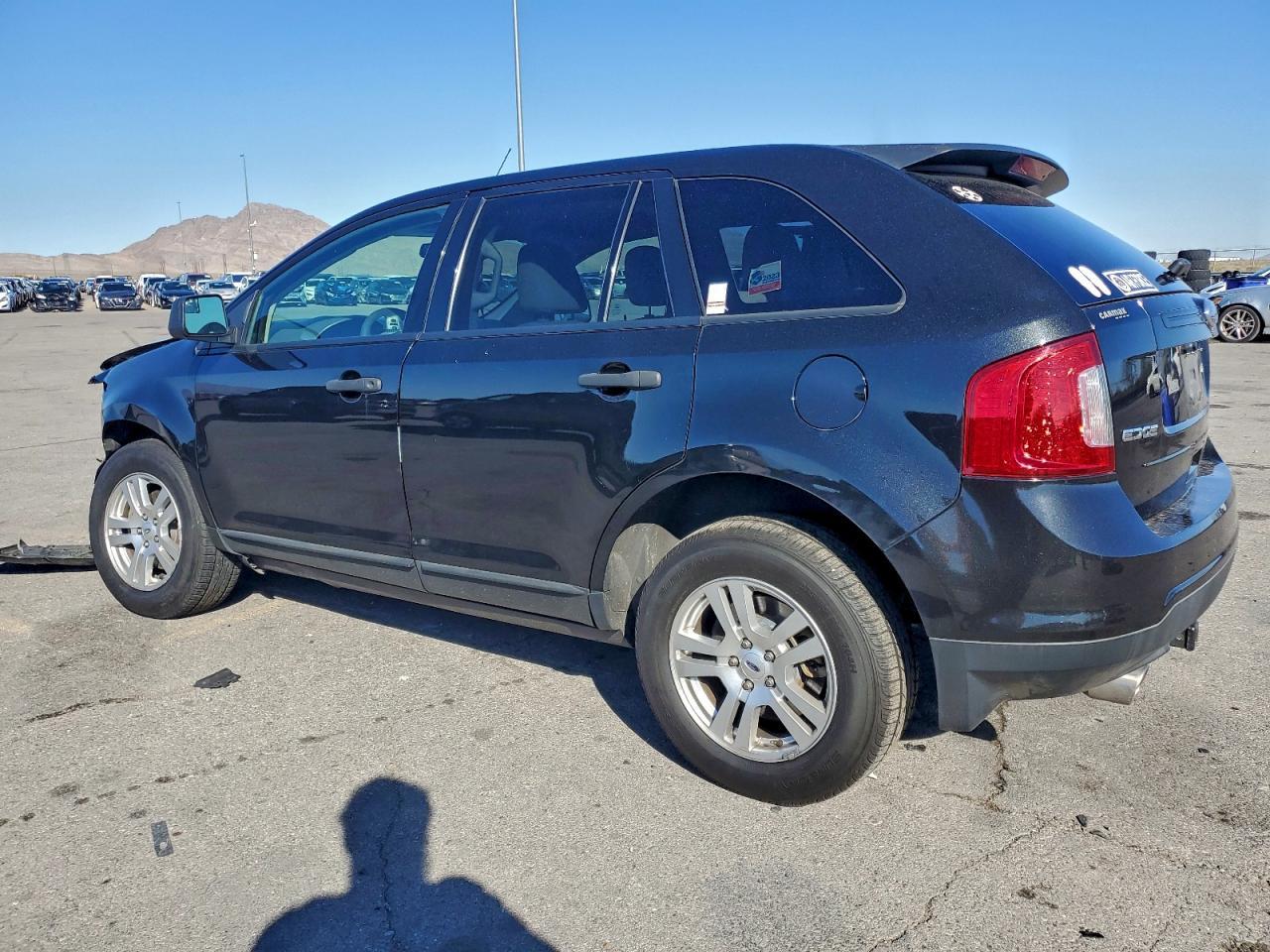 2011 Ford Edge Se - Image 2