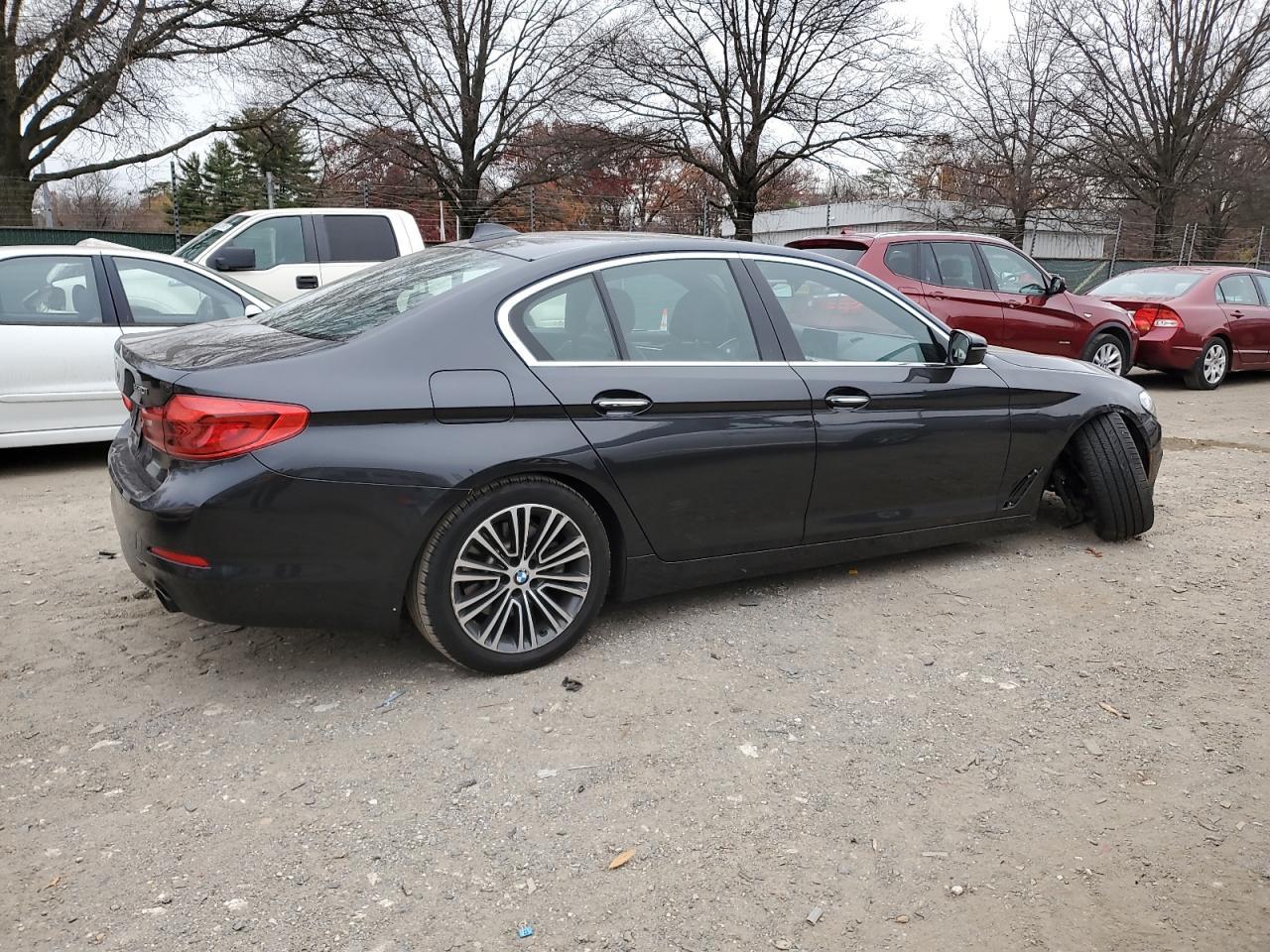 2017 BMW 530 Xi - Фото 3