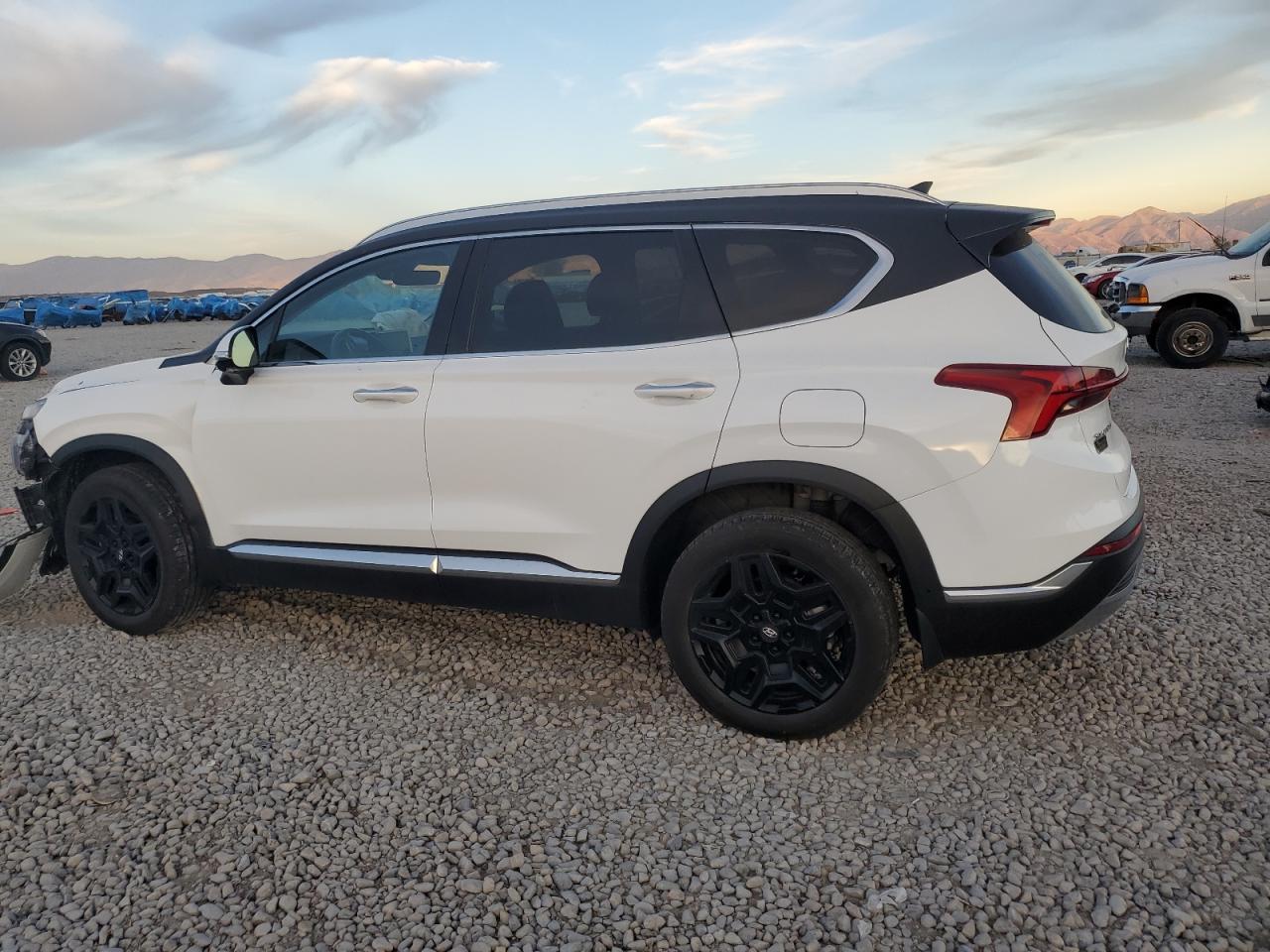 2022 Hyundai Santa Fe Limited - Фото 2