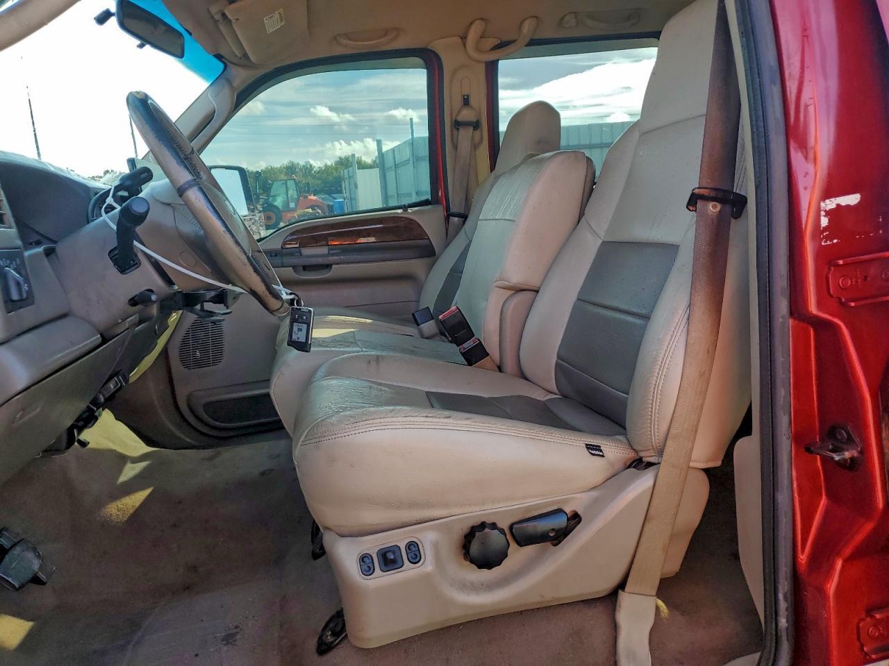 2003 Ford Super Duty F-250 Lar - Image 7