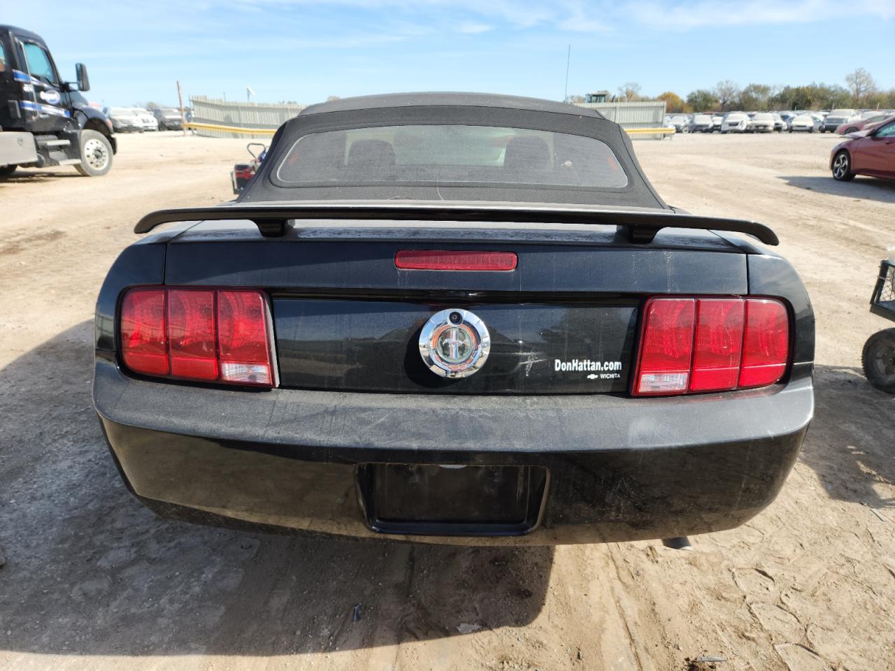 2005 Ford Mustang - Фото 6