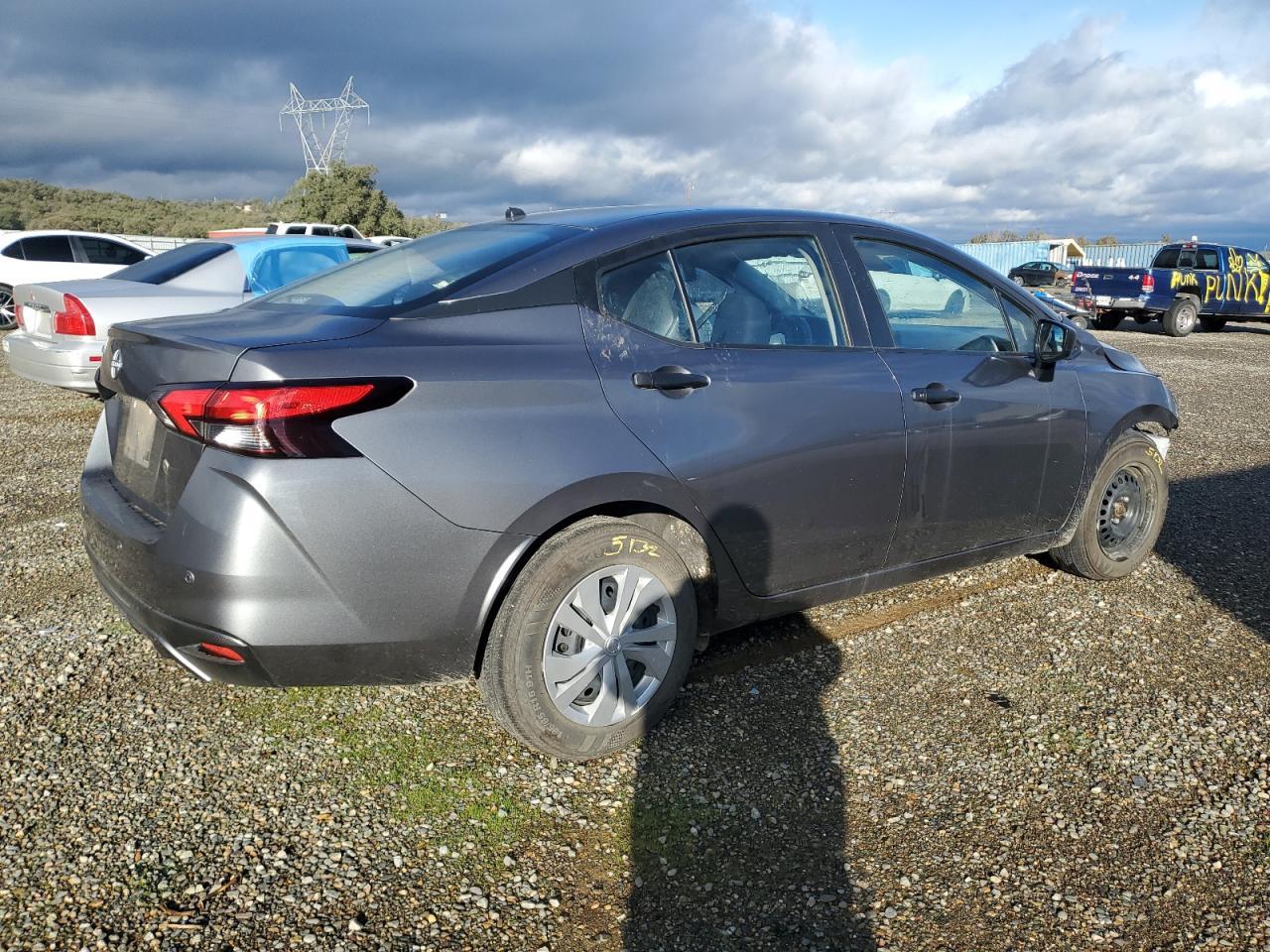 2025 Nissan Versa S - Фото 3
