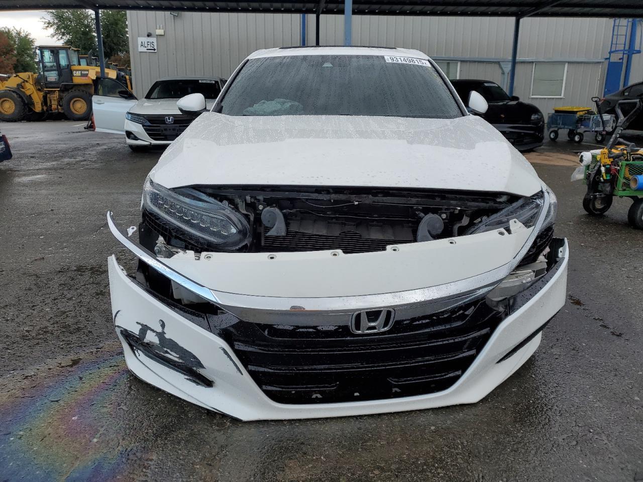 2018 Honda Accord Touring - Image 5