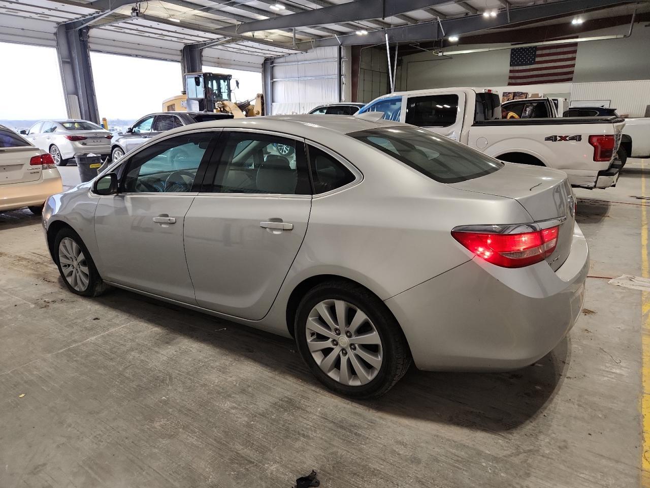 2016 Buick Verano - Фото 2