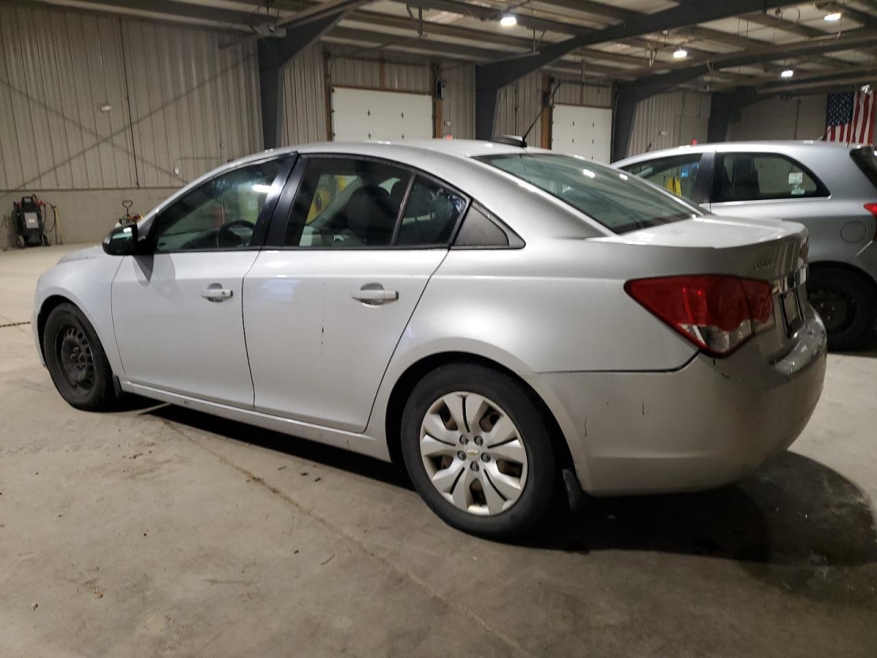 2016 Chevrolet Cruze Limited Ls - Фото 2