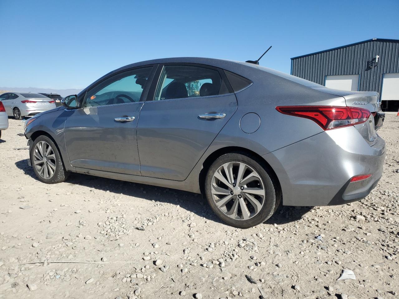 2022 Hyundai Accent Limited - Фото 2