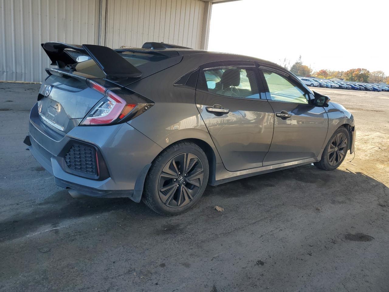 2019 Honda Civic Ex - Image 3