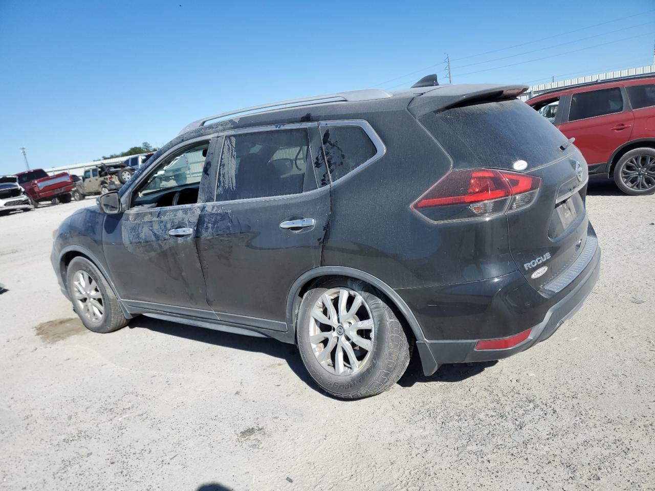 2018 Nissan Rogue S - Image 2